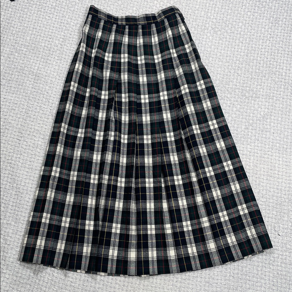 Vtg Talbots Plaid Wool Pleated A-Line Skirt Black Green Red Tartan USA Size 6